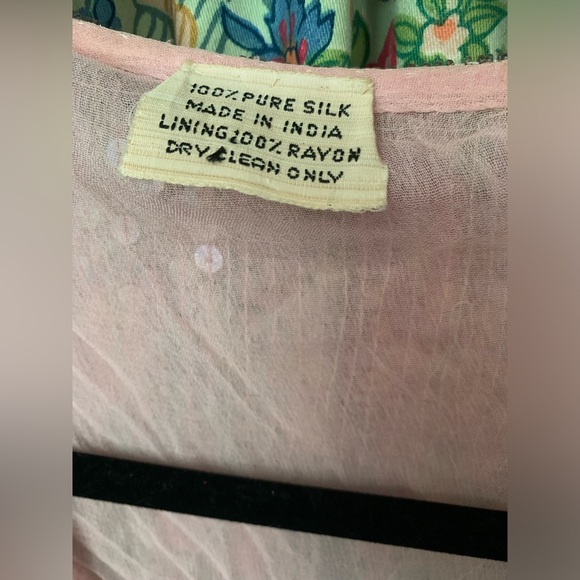 Vintage silk and sequins butterfly top - Picture 8 of 10